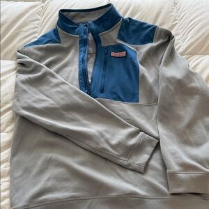 Vineyard Vines Men’s Gray Pullover with Blue Chest Panel & Quarter-Zip